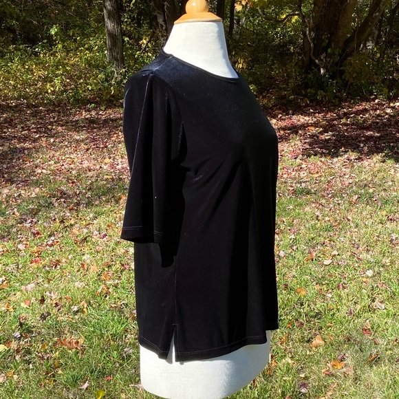 Black Velvet Top - Picture 2 of 4